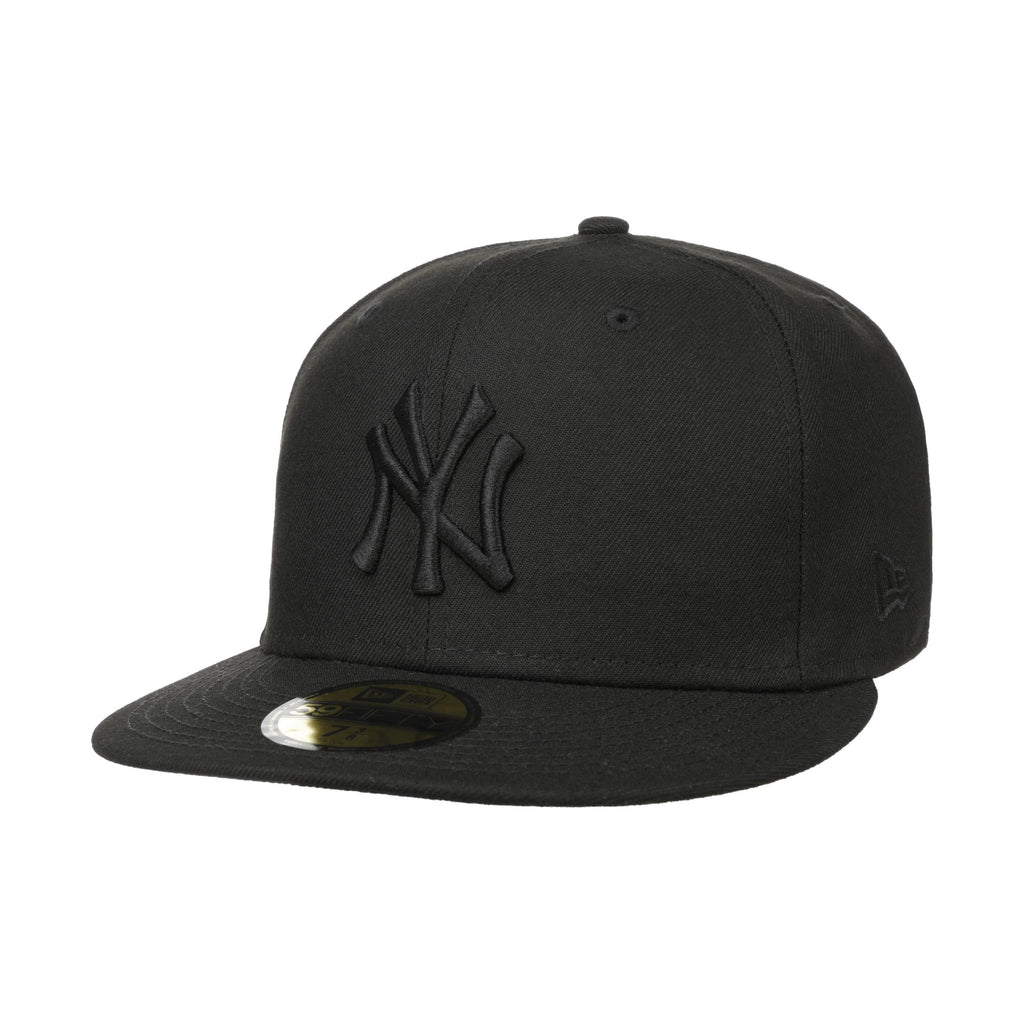 59FIFTY Black on Black Yankees Cap
